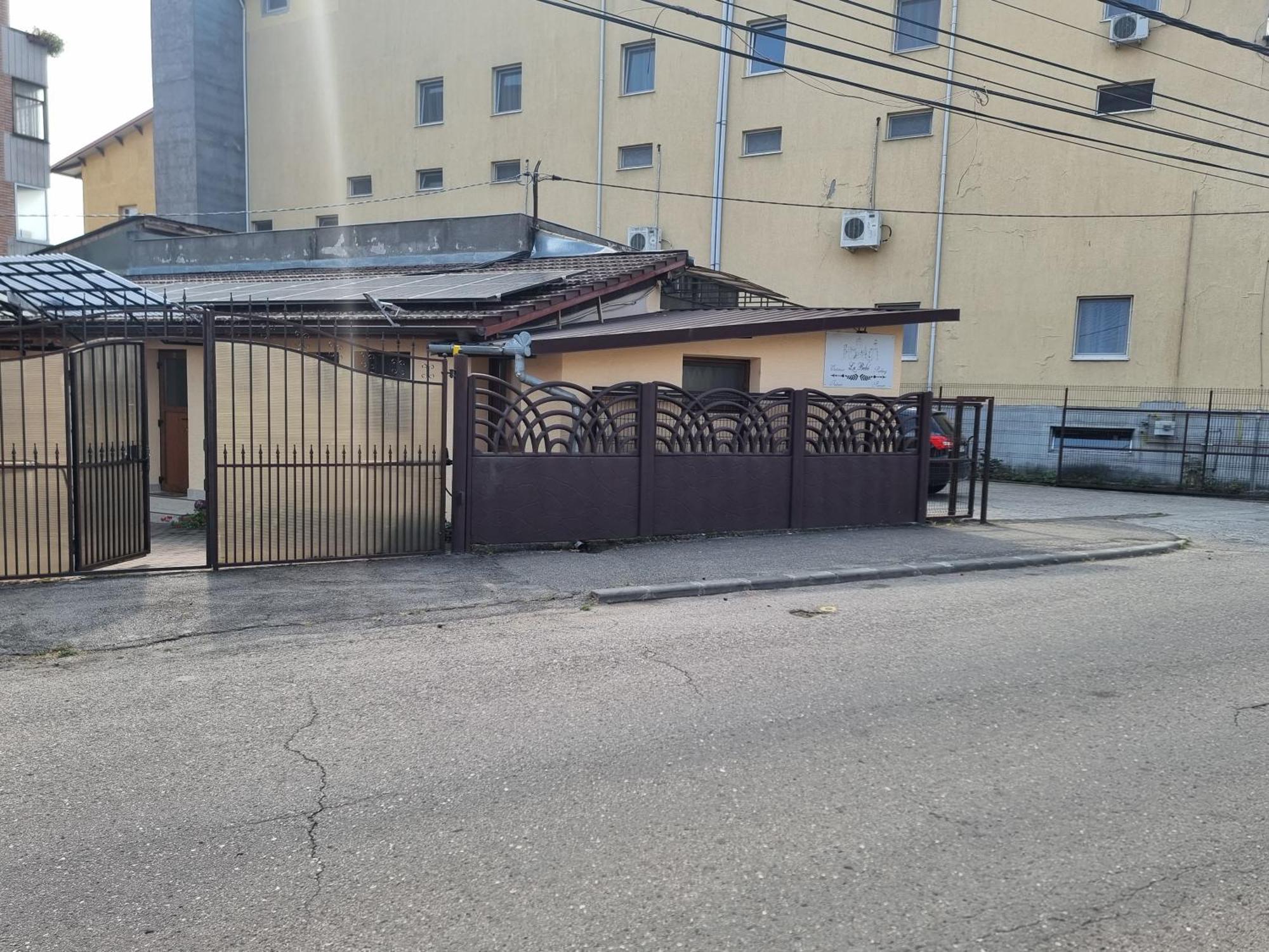 La Bebe 2 Beds Apartment Hunedoara Ngoại thất bức ảnh